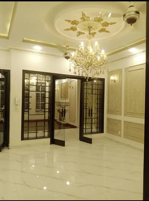 10 marla house for sale in paragon city lahore 8