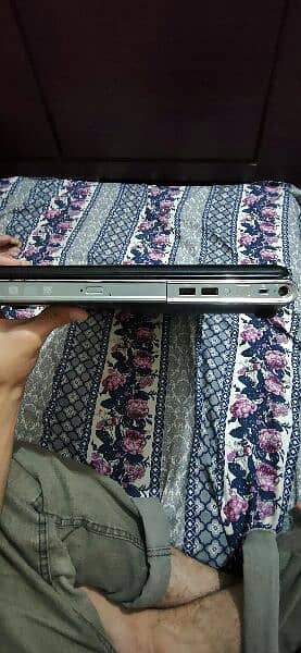 hp pavilion i7 for sell interested contact me whatsapp 03362611838 10