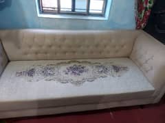 sofa and table for sale Urgent