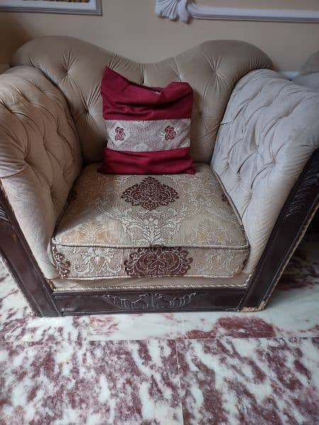 7 seater sofa set with cousins perfect body ,foam and fabric 2