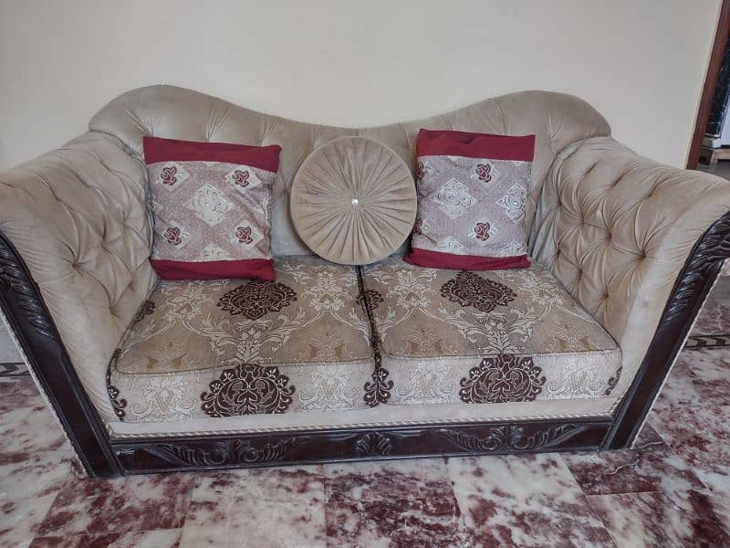 7 seater sofa set with cousins perfect body ,foam and fabric 3