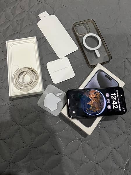 iPhone 15 pro 256 gb Factory unlock 1