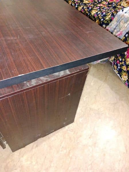 office table for sale 3