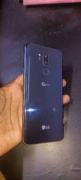 LG G7 THINQ 4/64 5