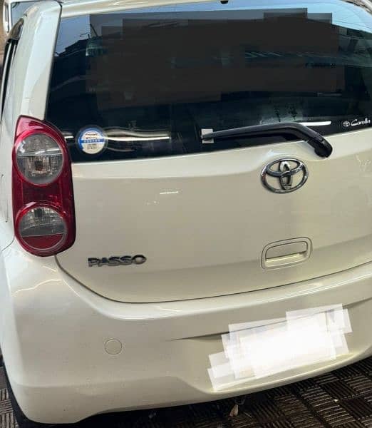 Toyota Passo 2011 3