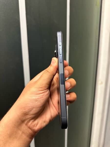 iphone 15 pro max jv 256GB with Complete Box 1