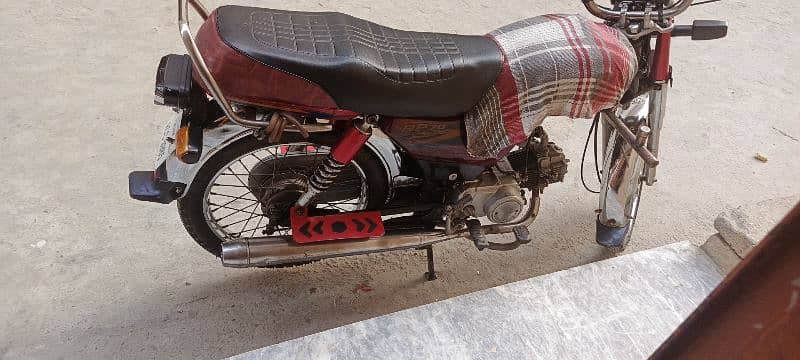 I am selling Road Prince 70CC in good condition 2021 Model 3