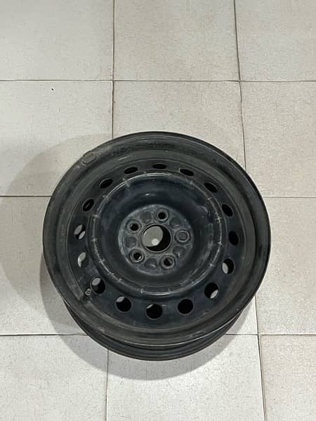 Toyota Corolla Steel Rims | 5 Nut | 10/10 2