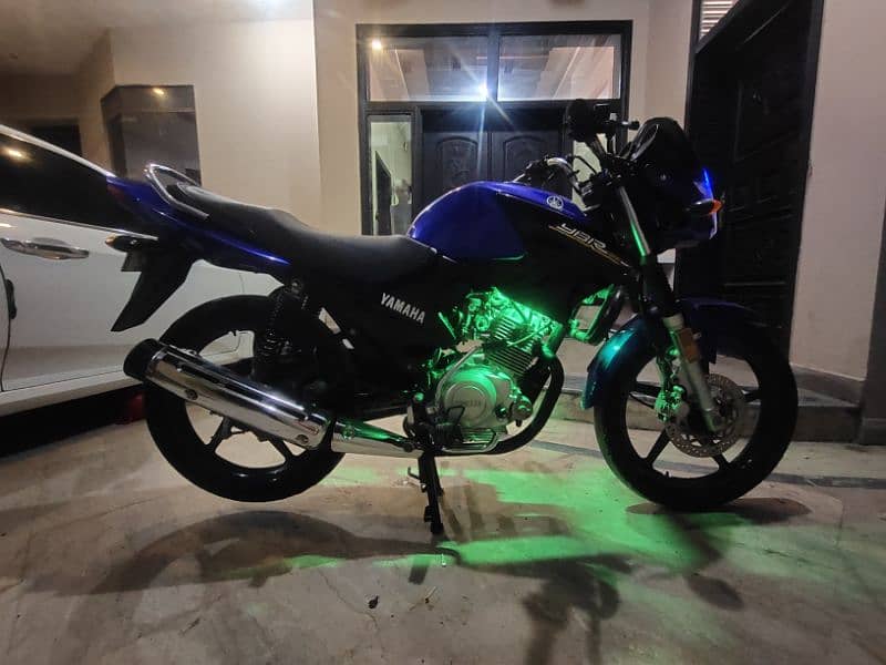 Yamaha YBR blue colour 125cc. 0336/98/00/157 3