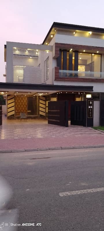 one kanal house for sale in jenipar block bahria Town Lahore good location 1