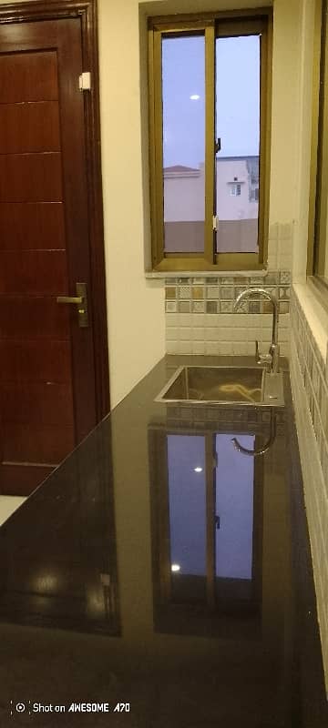 one kanal house for sale in jenipar block bahria Town Lahore good location 11