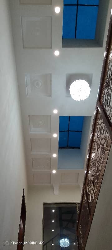 one kanal house for sale in jenipar block bahria Town Lahore good location 28