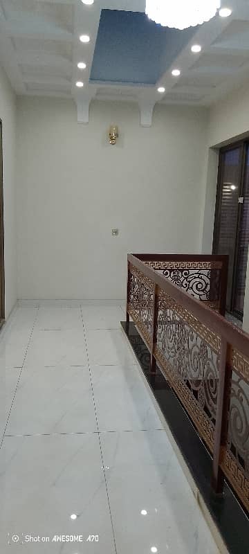 one kanal house for sale in jenipar block bahria Town Lahore good location 31