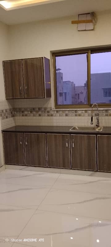 one kanal house for sale in jenipar block bahria Town Lahore good location 33