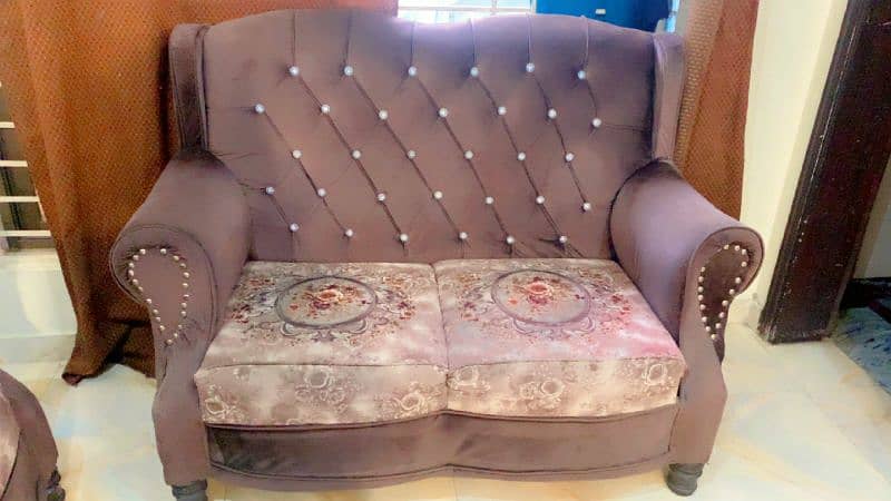 Sofa Set in almost new condition 2