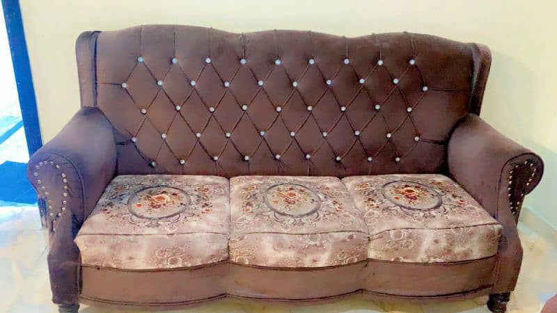 Sofa Set in almost new condition 4