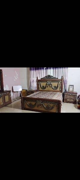 King size Bed with dressing table and 2 side tables 1