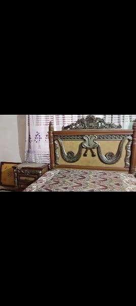 King size Bed with dressing table and 2 side tables 7