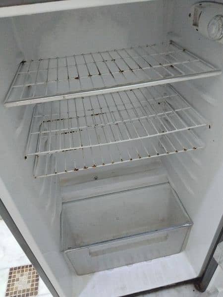 new condition fridge for sale 2