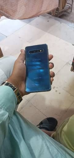 Samsung S10