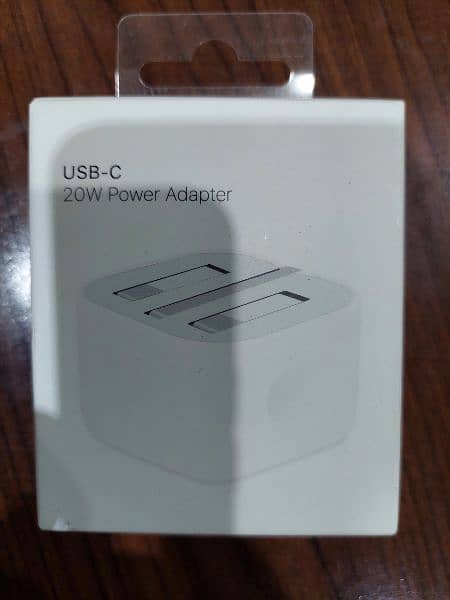 20W iphone charger 0