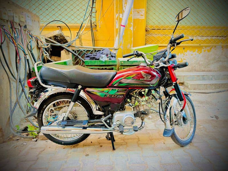 Honda CD 70 2022 5