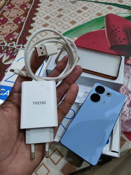 Tecno camon 20 blue 8+8 256GB Full box 3