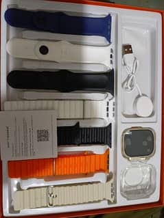 smart watch ultra 2 (7 straps) Jis ne 3 watches leni whi raabta krey