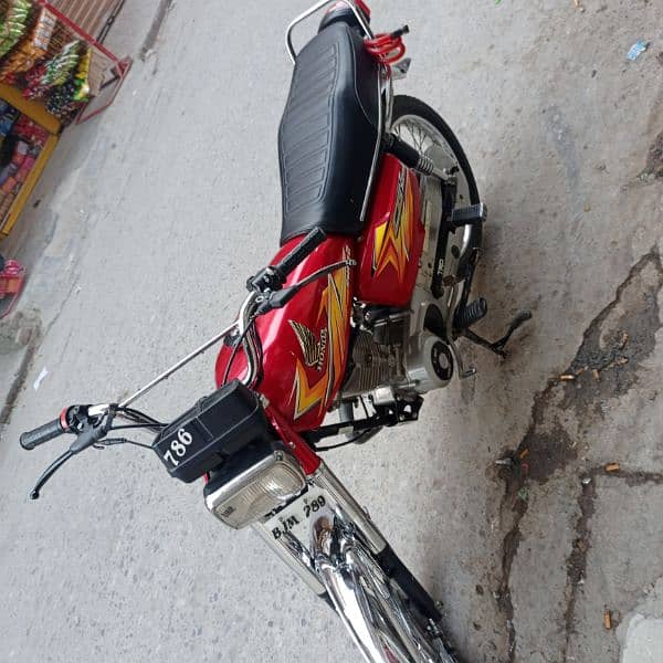 Honda 125 new condition model. 2021 1