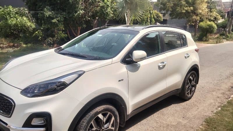 KIA Sportage all wheel drive full option bater Honda brv Toyota Suzuki 4