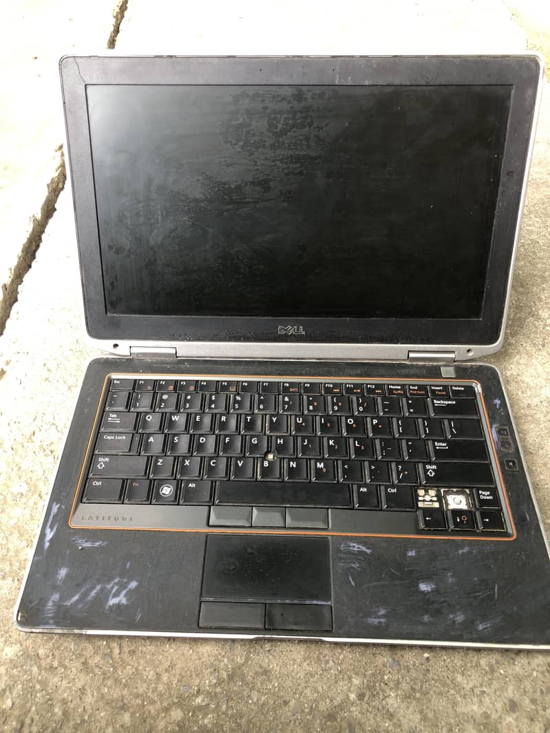 DELL LAPTOP CORE I5 gen4 1