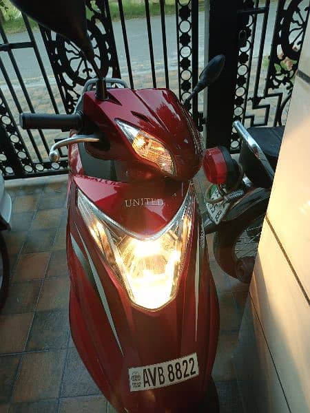 united scooty 100cc 13