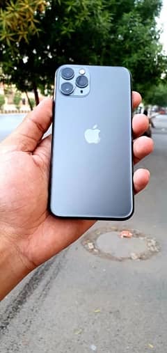 Iphone 11 pro 256gb jv 10/10 Water pack Apple jenvion part 74 Bettey