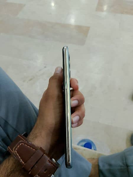 Oppo Reno 5 7