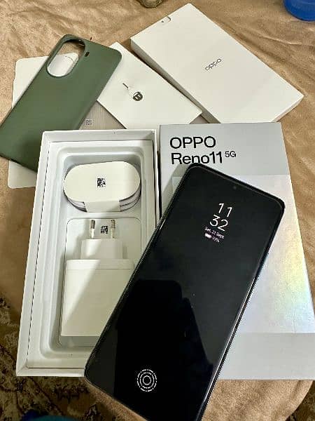 Oppo Reno 11 5G ( 12gb 256gb) Complete Box 10