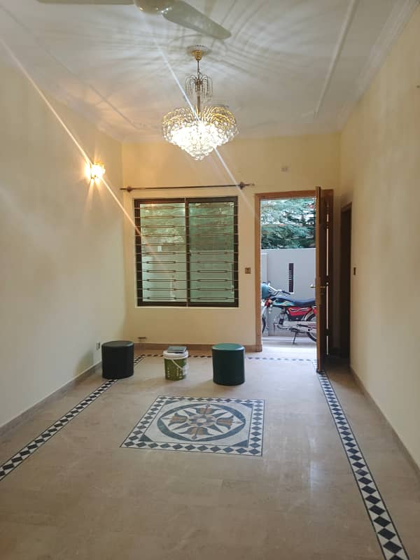 7 Marla Ground Portion For Rent In G-13 Islambad 7