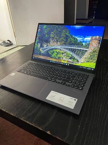 ASUS VIVOBOOK 1