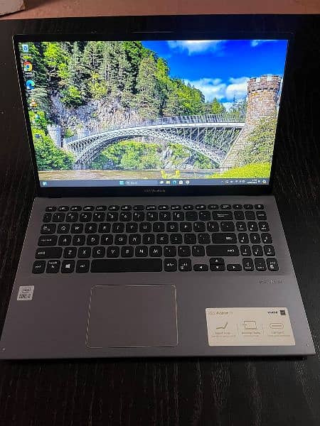 ASUS VIVOBOOK 3