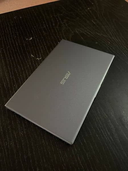 ASUS VIVOBOOK 5