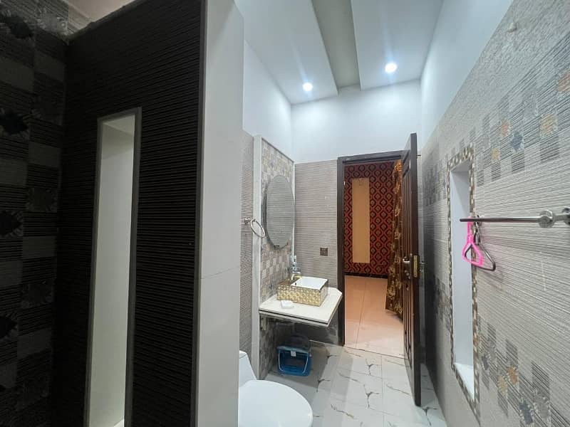 5 Marla house for sale in jinnha block bahria Town Lahore good location A plus house 10