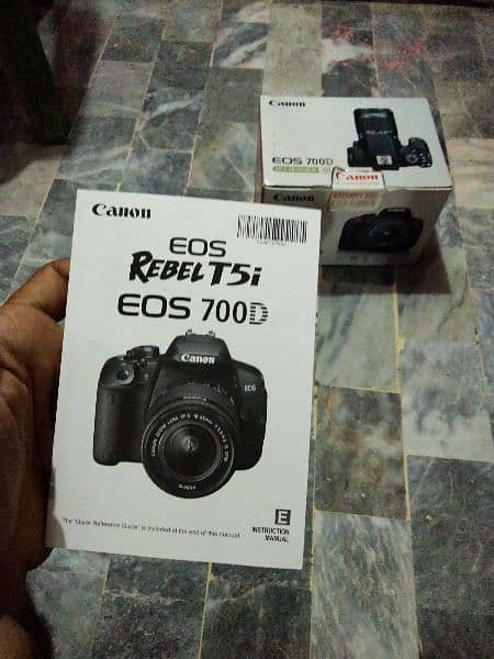 canon 700d 1