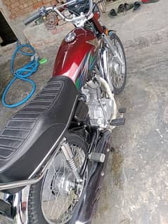 Honda 125all ok 23model fresh new condition