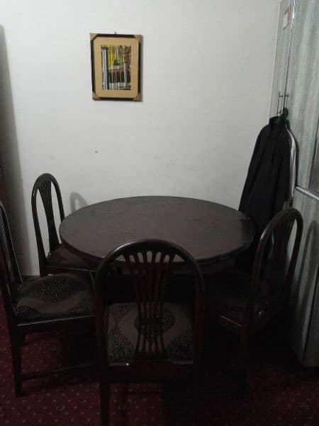 4 seater Dining table 1