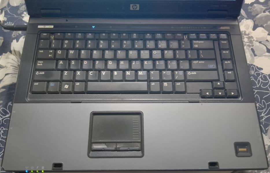 HP compaq laptop 6710b  3 GB 80 GB for sell 1