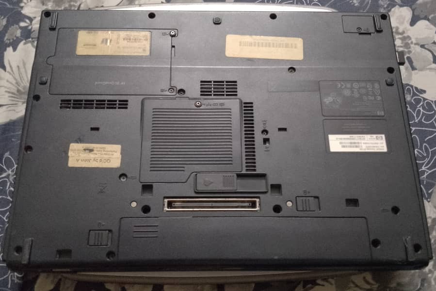 HP compaq laptop 6710b  3 GB 80 GB for sell 5