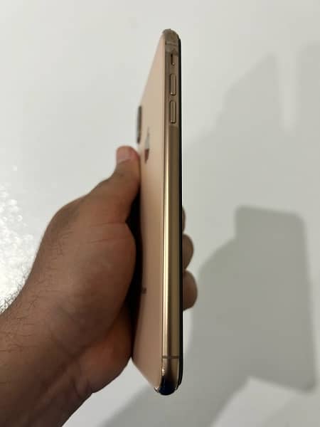 Iphone Xs max golen 256gb physical Pta approved 3