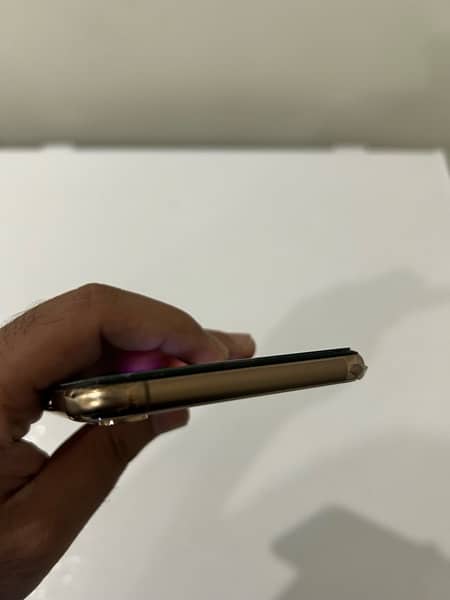 Iphone Xs max golen 256gb physical Pta approved 6