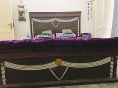 double bed king size and dressing table