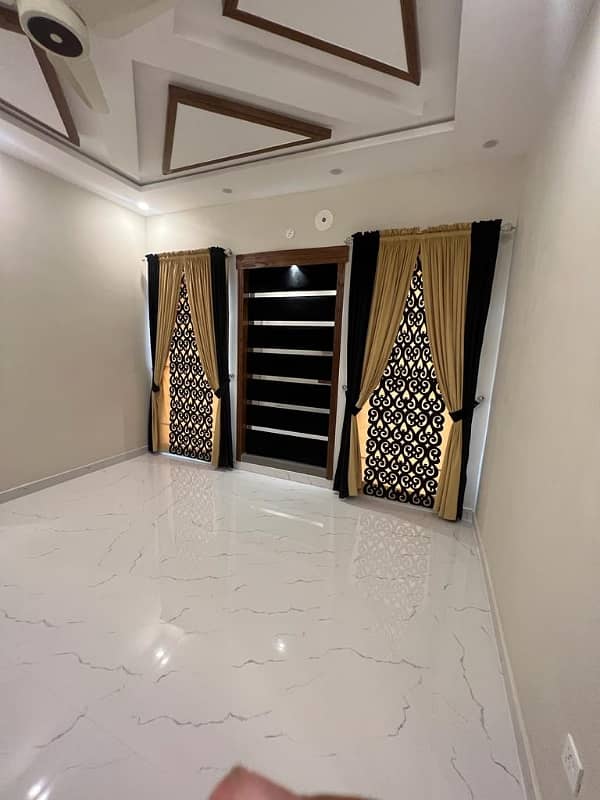 1 Kanal House In Stunning Bahria Town Is Available For sale 4