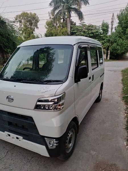 Daihatsu Hijet 2020 1